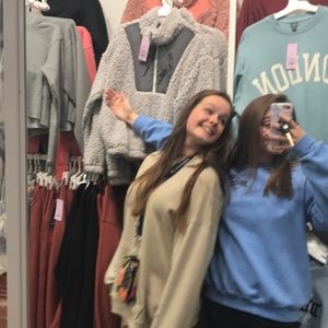 Meet your Posher, Ellen